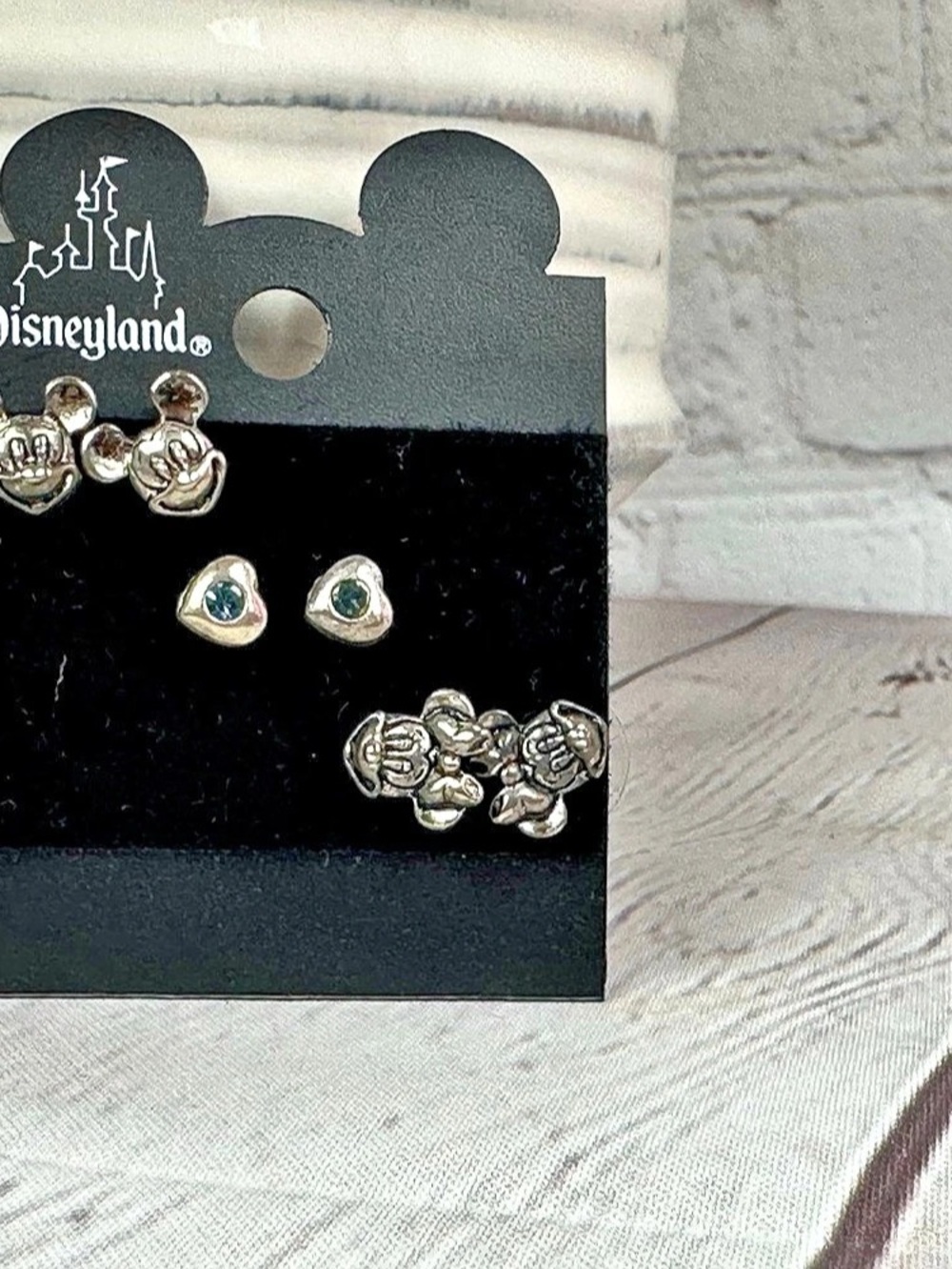 Disneyland Mickey Mouse earrings Silver Earrings NWT